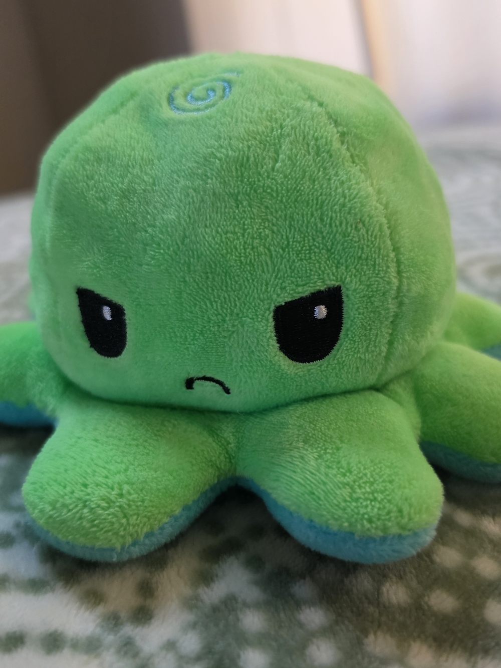 TeeTurtle Reversible Octopus Plush Green Blue - Picture 3 of 5
